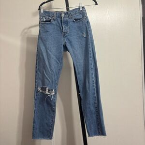 Levi wedgie jeans size 25
